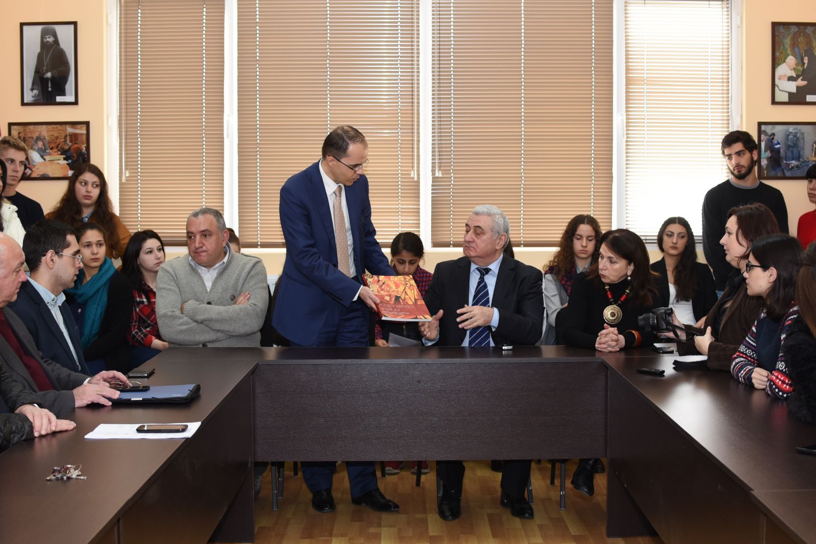 პოლონური ენისა და კულტურის კაბინეტის გახსნა კსუ-ში